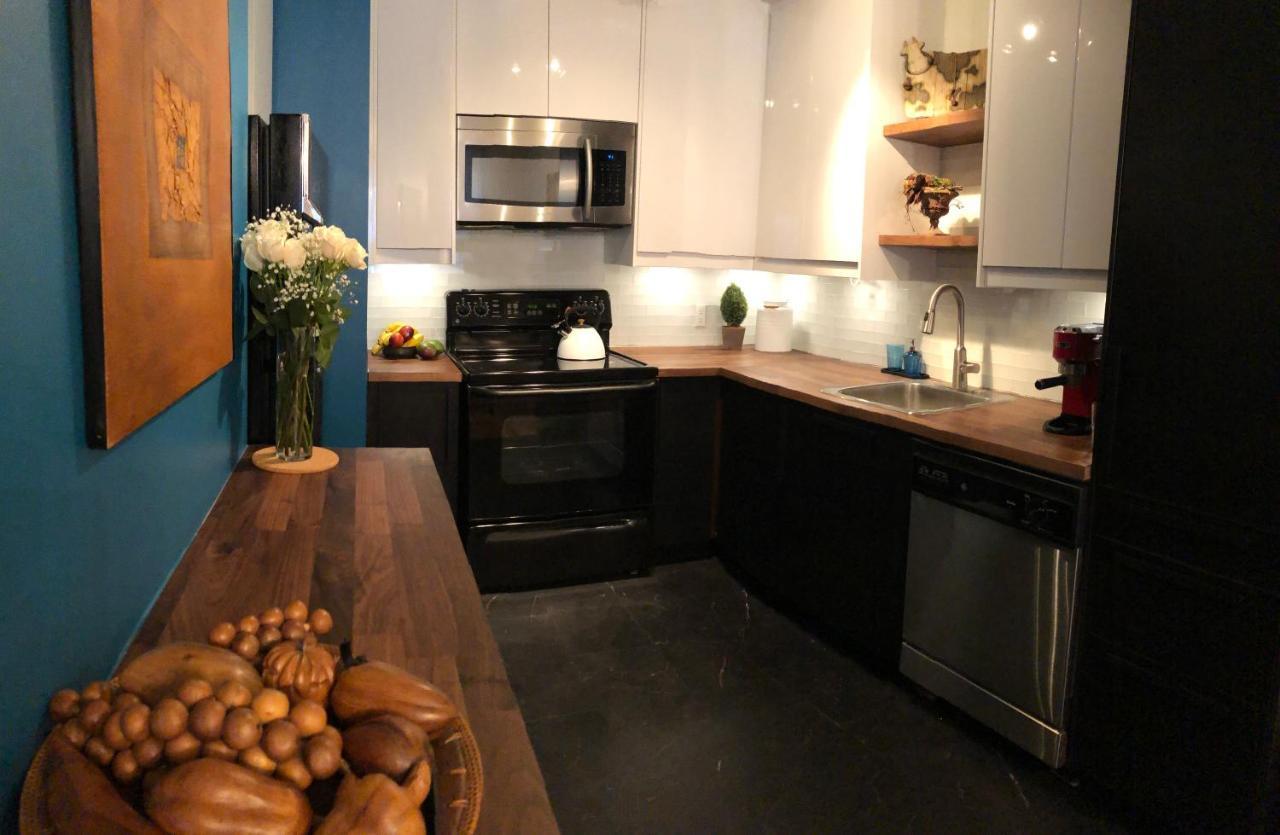 Le P'Tit Cousin Apartment Монреал Екстериор снимка